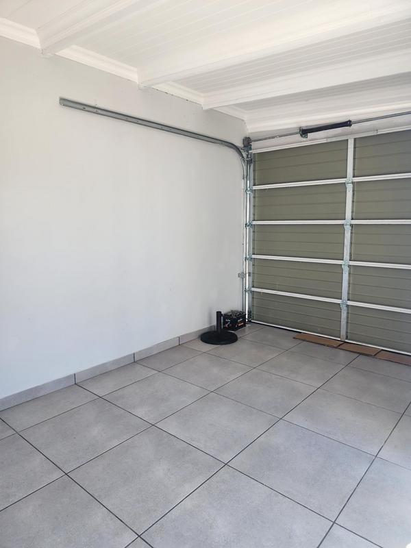 To Let 3 Bedroom Property for Rent in Port Owen Western Cape